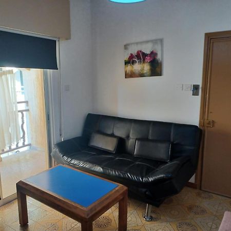 Terpsichore Holiday Apts Limasol Buitenkant foto